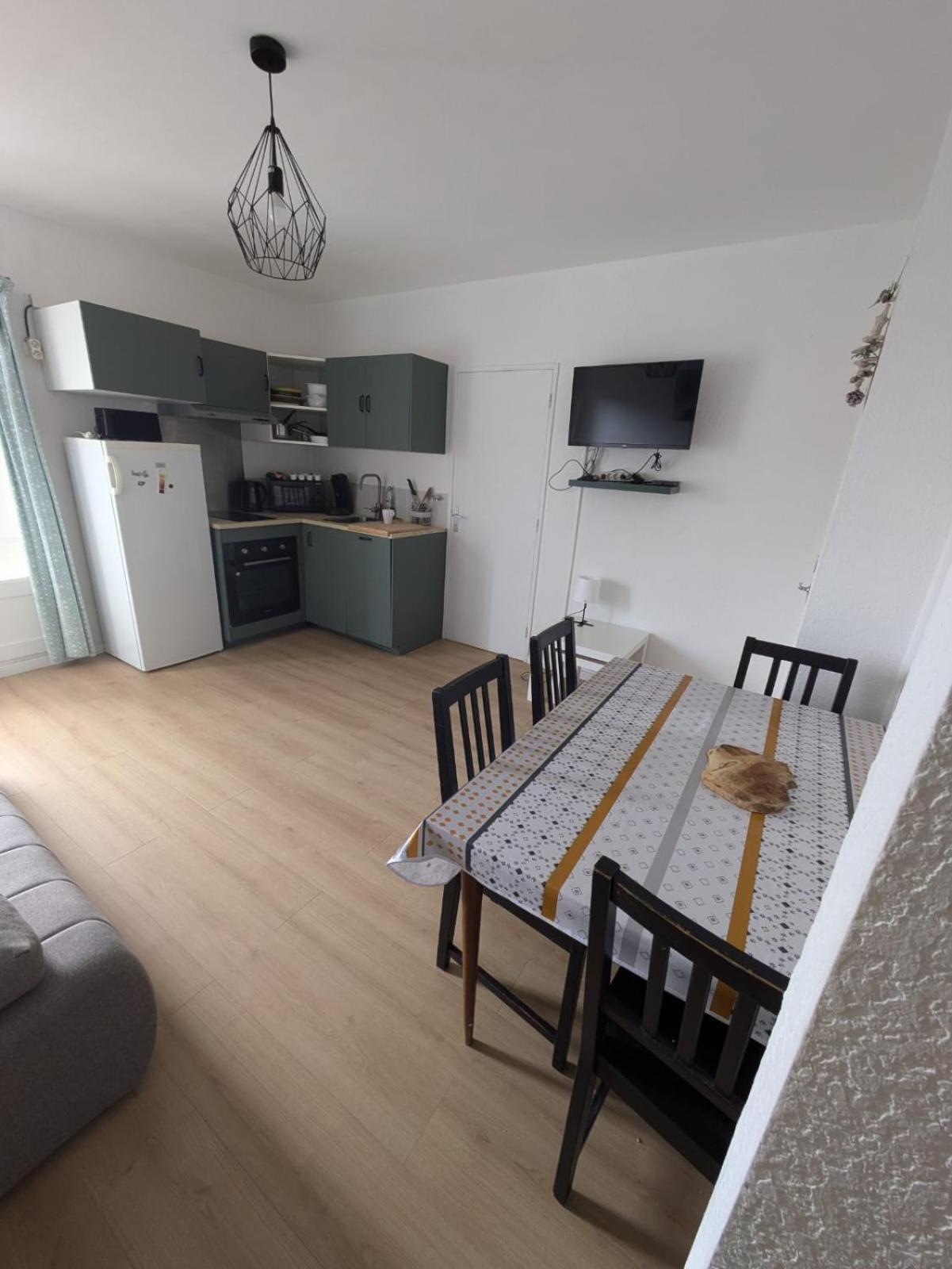 Spacieux Appartement T2 & Cabine Лез-Англь Экстерьер фото